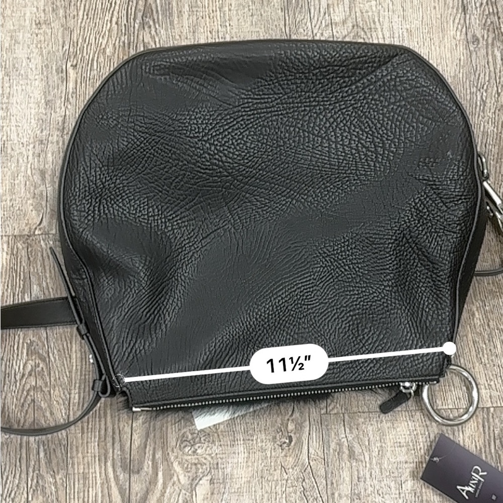 Burberry night bag, brand new with tags - Picture 14 of 14